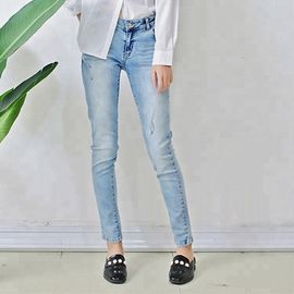 Bulk order china cheap price branded women jeans light blue fancy design ladies skinny jeans