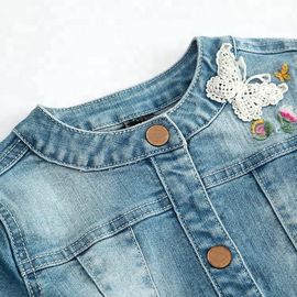 Long Sleeve Sandblast Girls Denim Jacket With Flower Embroidery Decoration